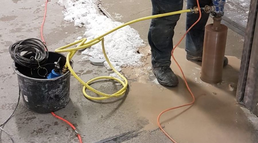 Kernbohren Loch in Beton bohren