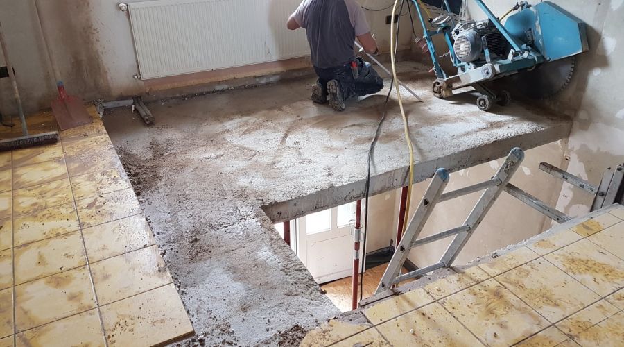 Aussägung Betonsfußboden