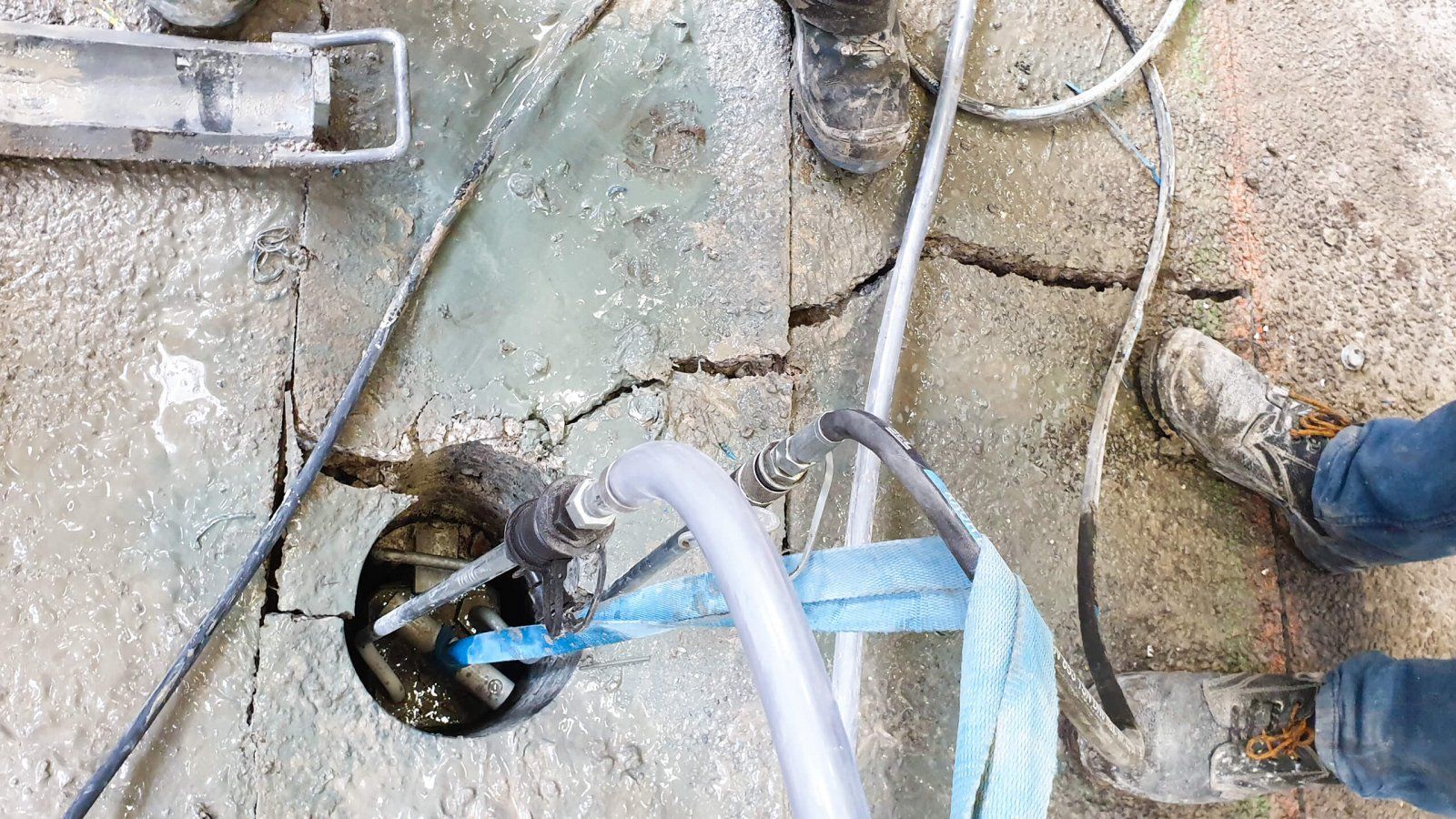 Betonpressen & Springen mit hydraulischen Maschinen