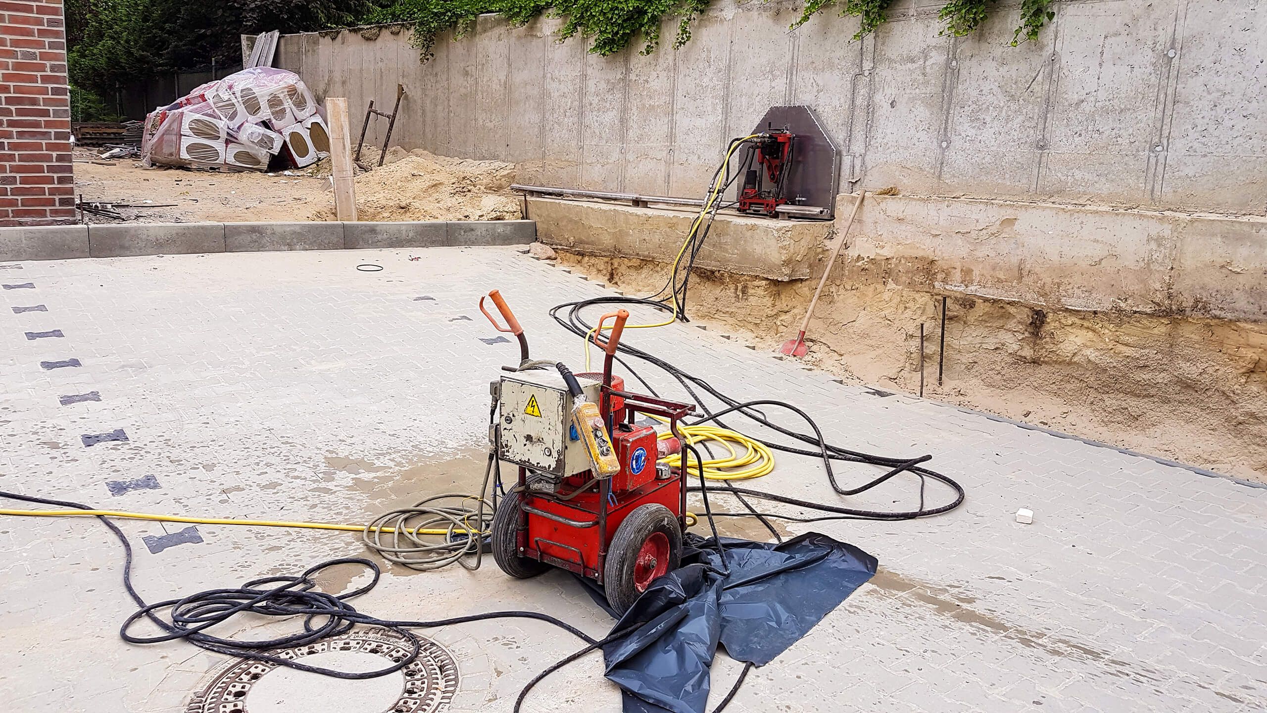 Schienengeführte Wand- & Betonsäge